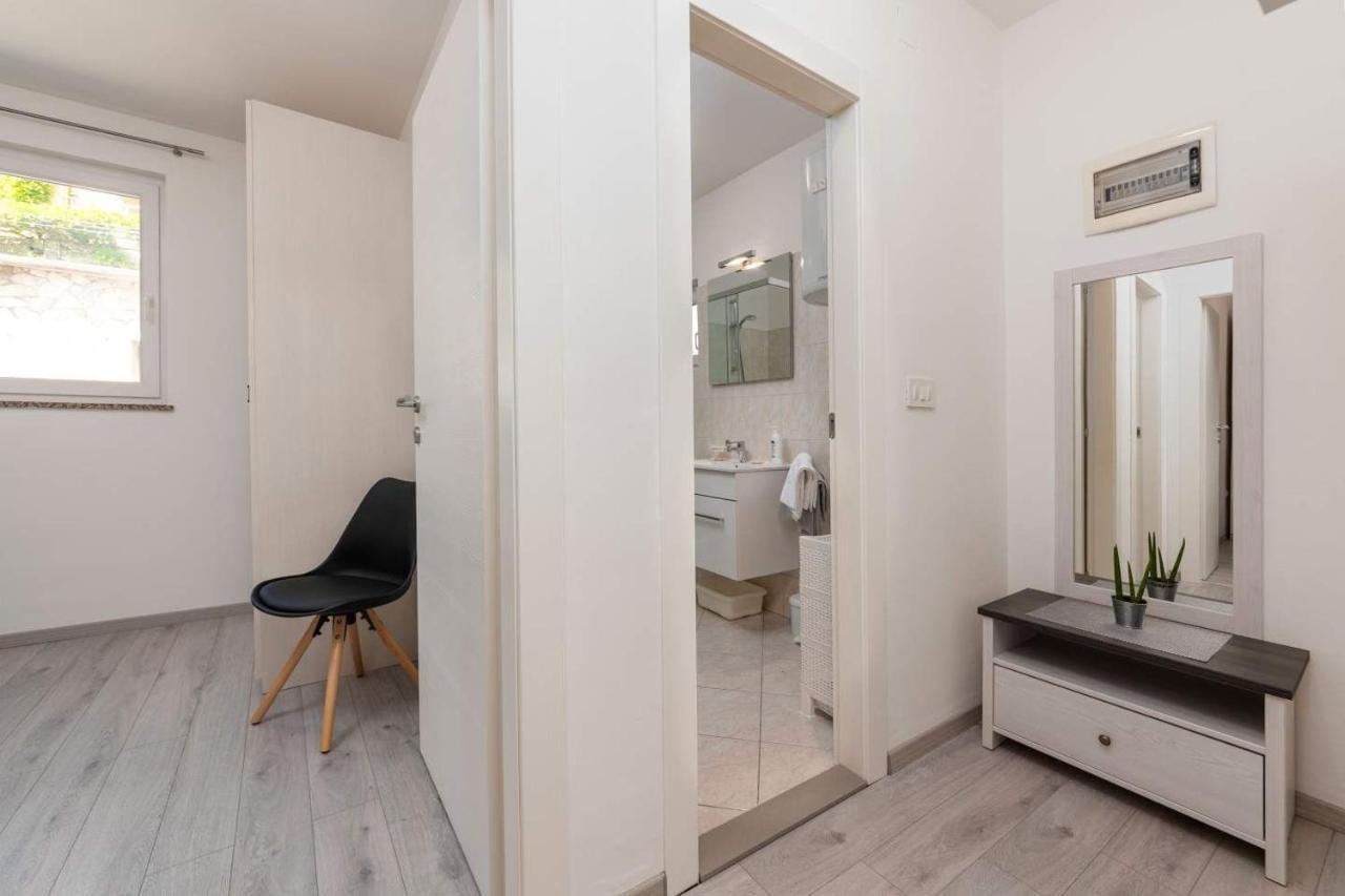 Apartmani Astrid Rabac Bagian luar foto